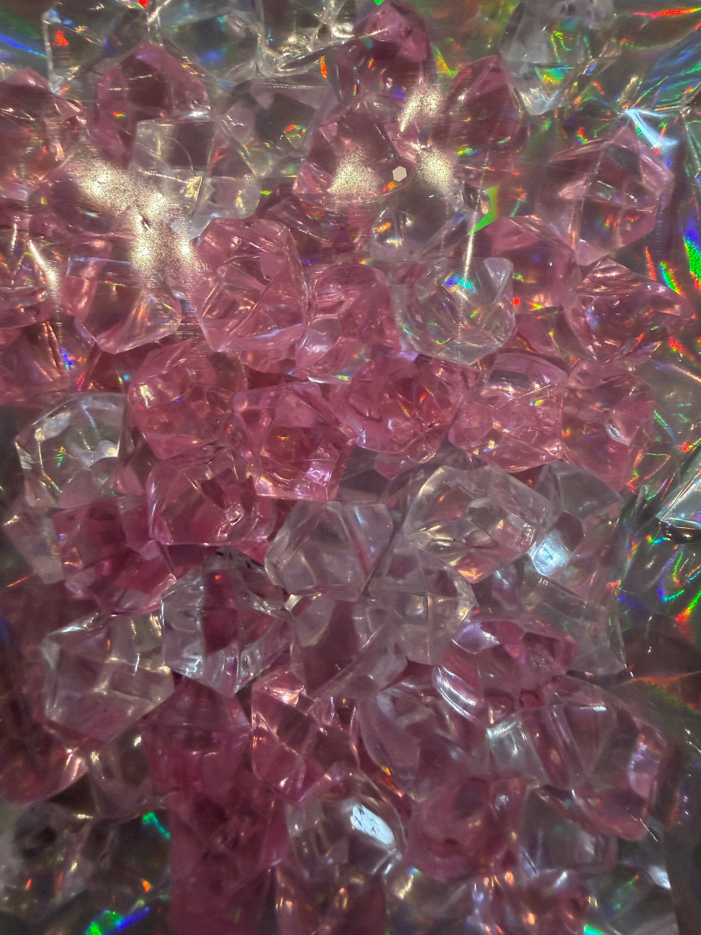 White & Pink Medium Icecubes - 50g